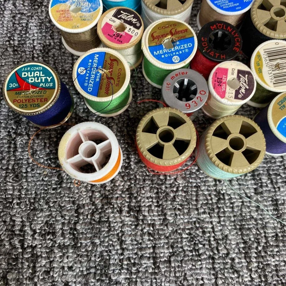 Vintage Coats & Clark Talon‎ Molnlycke Sewing Thread Lot 34 Spools Multicolor